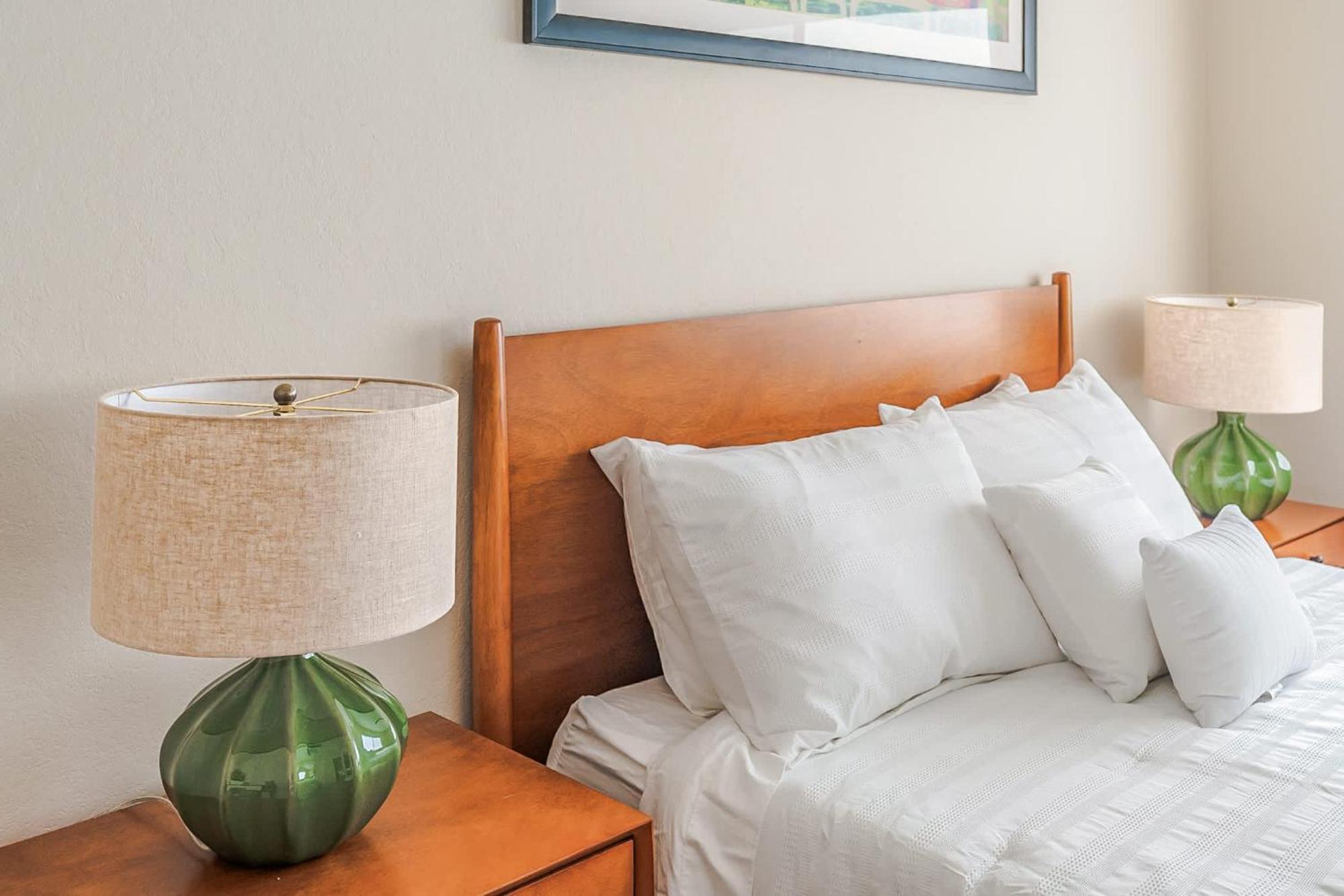 Urban Oasis - Just Remodeled Holiday home